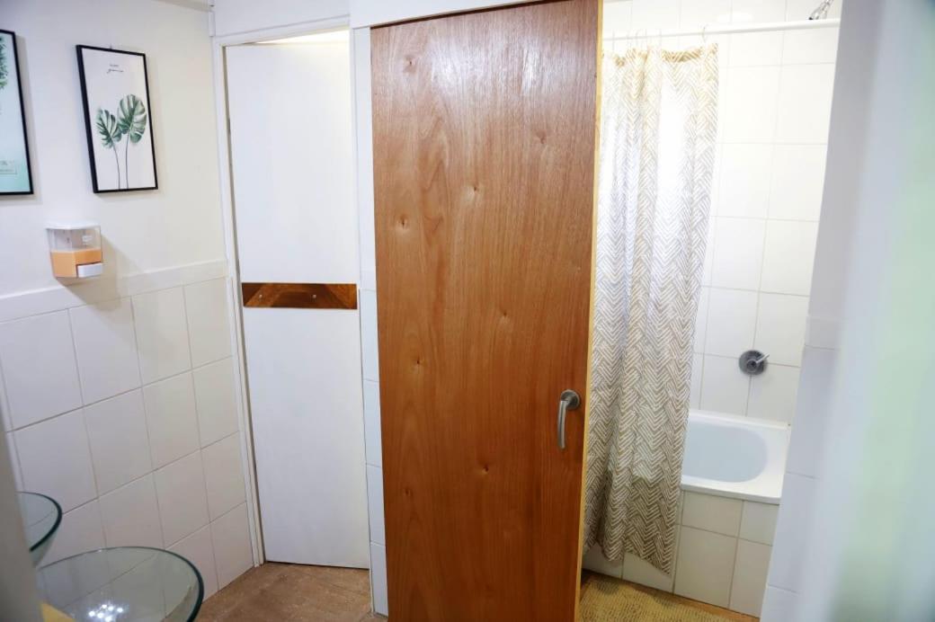 Si Po Hostel Пуерто Монт Екстериор снимка