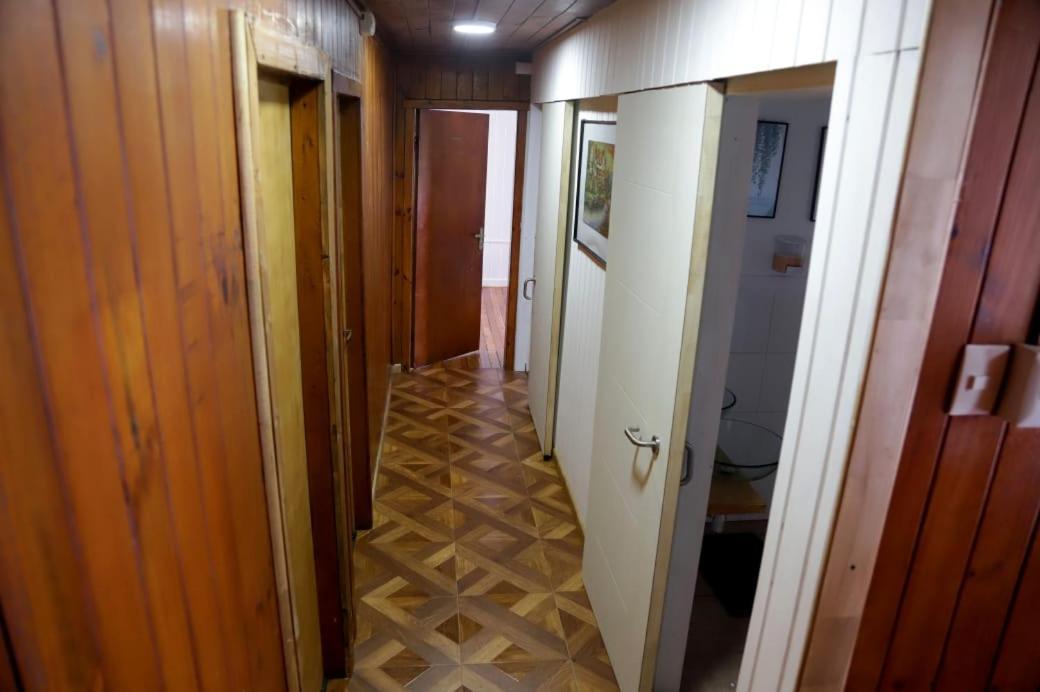 Si Po Hostel Пуерто Монт Екстериор снимка