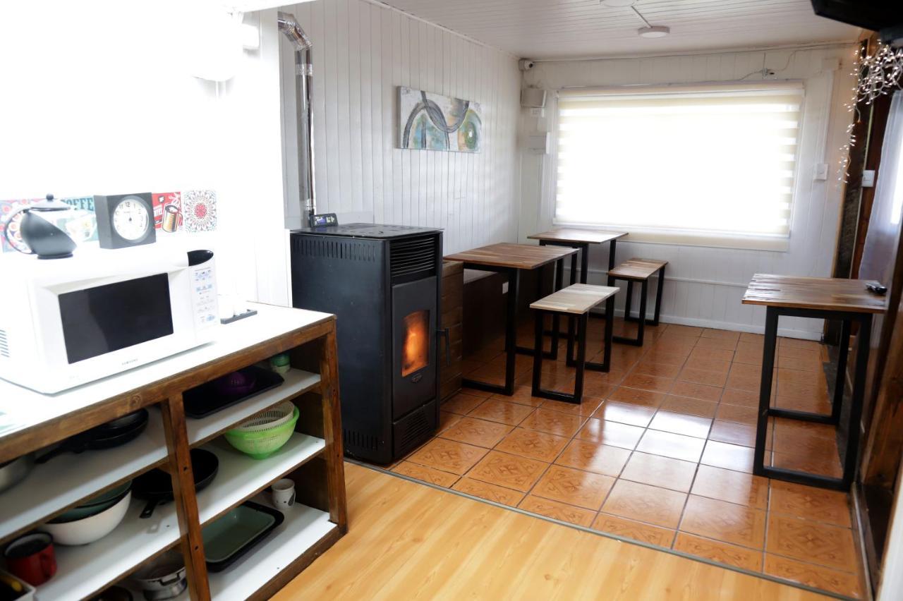 Si Po Hostel Пуерто Монт Екстериор снимка